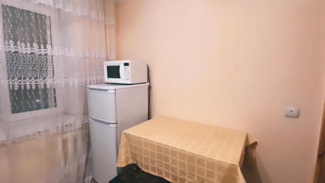 2 Комн Квартира На Новой Площади Appartement Alma-Ata Buitenkant foto